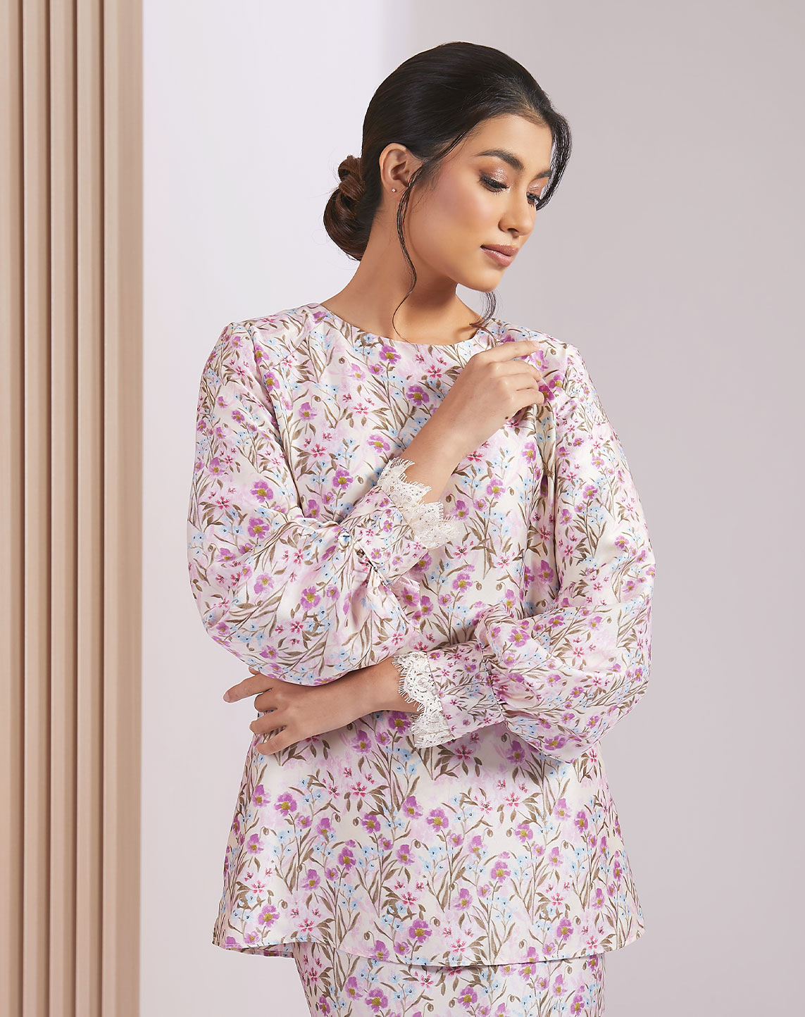 LEIA BAJU KURUNG